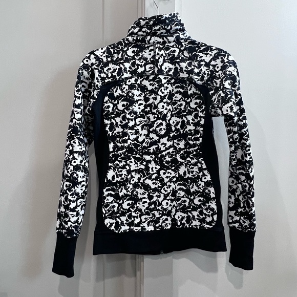Lululemon Cozy Cuddle Up Full Zip Floral Print Sweatshirt Jacket Size 4 - Picture 2 of 2